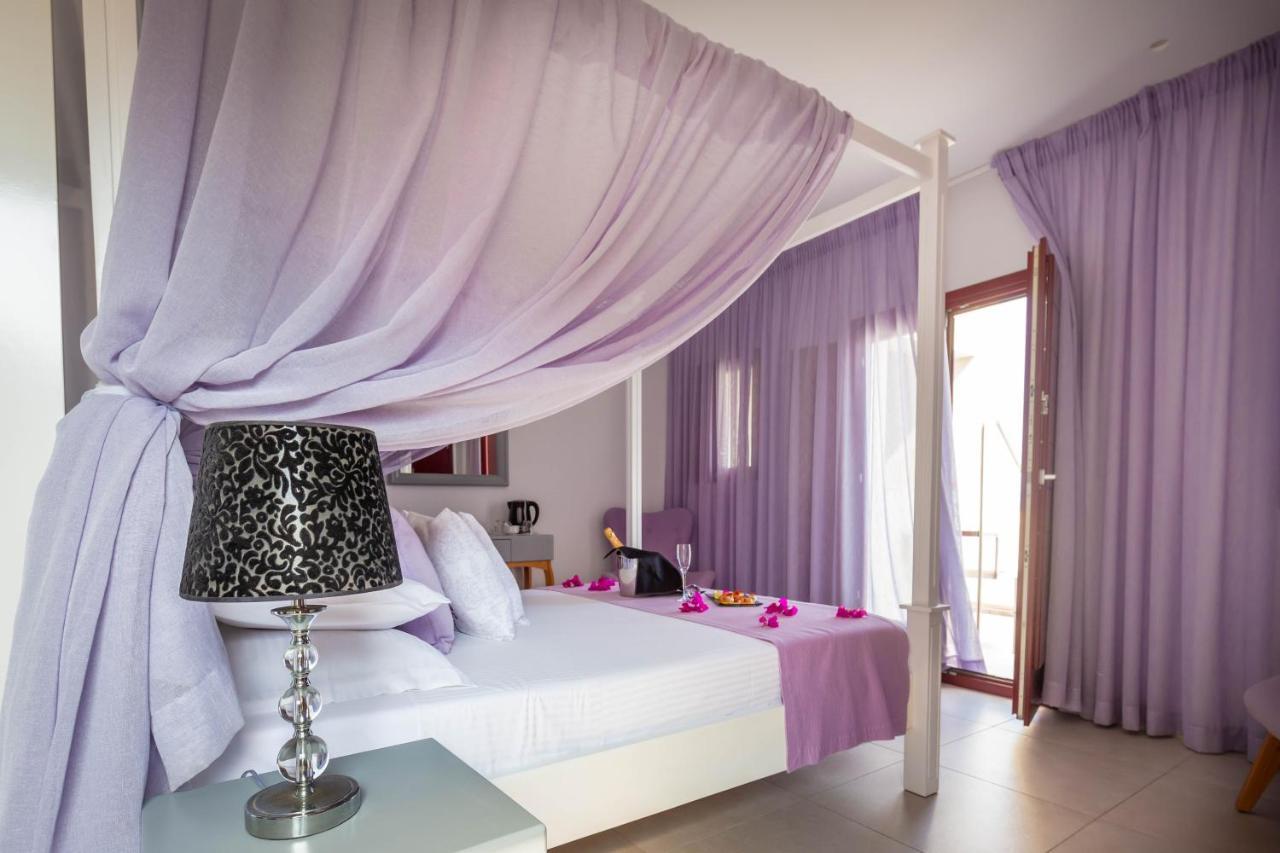 Mar N Mar Crown Hotel-Suites Камари Экстерьер фото